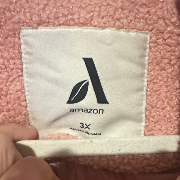 Amazon Essentials Women's Pink Teddy Jacket - Picture 7 of 7